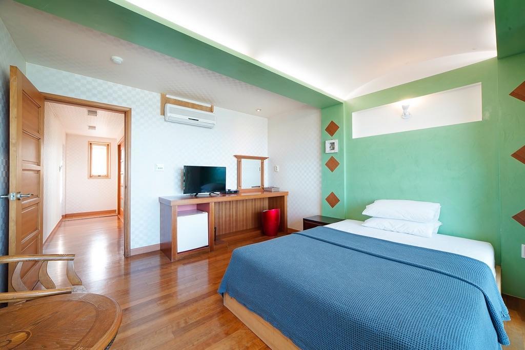 Leselect Pension Gangneung Exterior foto